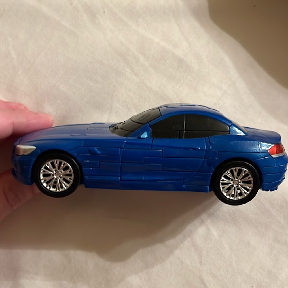 BMW Z4 car 60 piece 3D puzzle to completely disassemble and reassemble kids VGUC